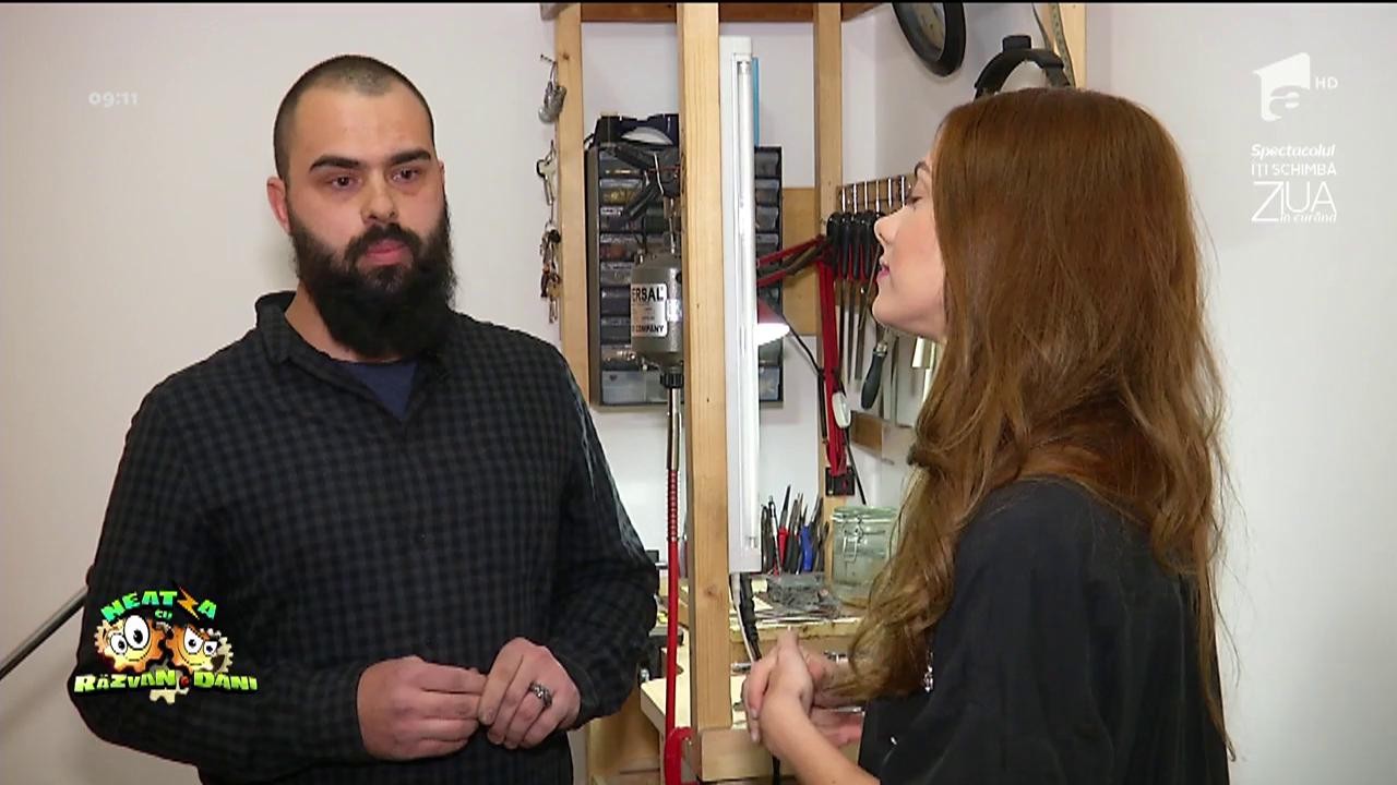 Drumul unei bijuterii din atelier p&acirc;nă la purtătoare