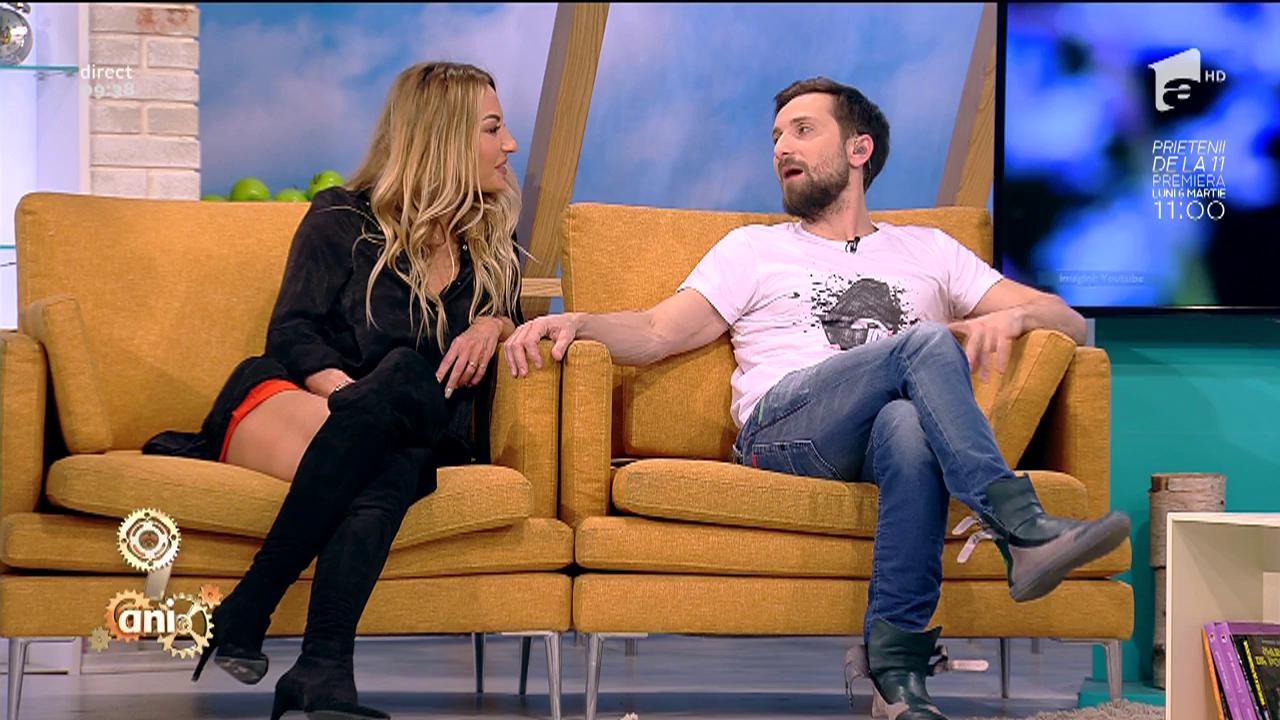 Perioadele din viața unui bărbat &icirc;n funcție de mărțișoarele cumpărate