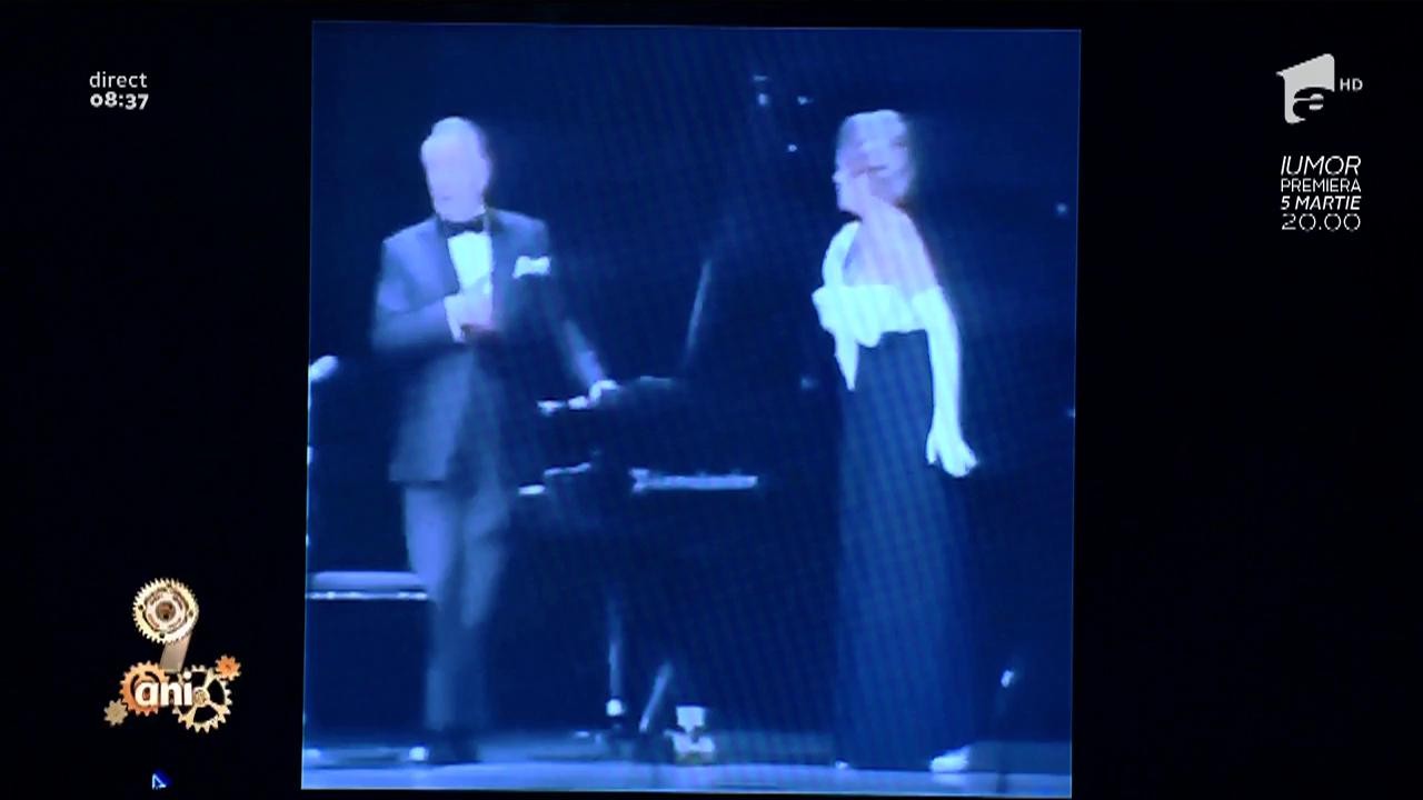 Smiley News: De necrezut! Un pianist s-a speriat în timpul unui concert de operă!
