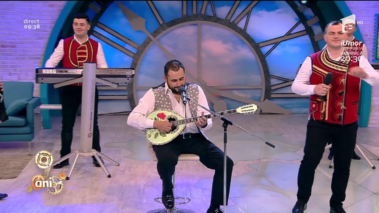 Formația Ianina & Nikolaos Papadopoulos - &rdquo;Un trandafil creasti la firida mea&rdquo;