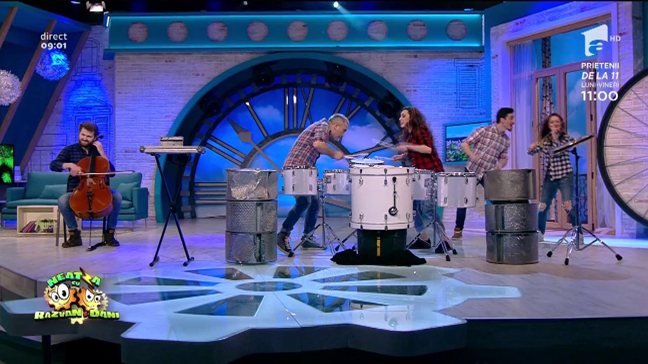 Zoli TOTH Project - "Leapșa"