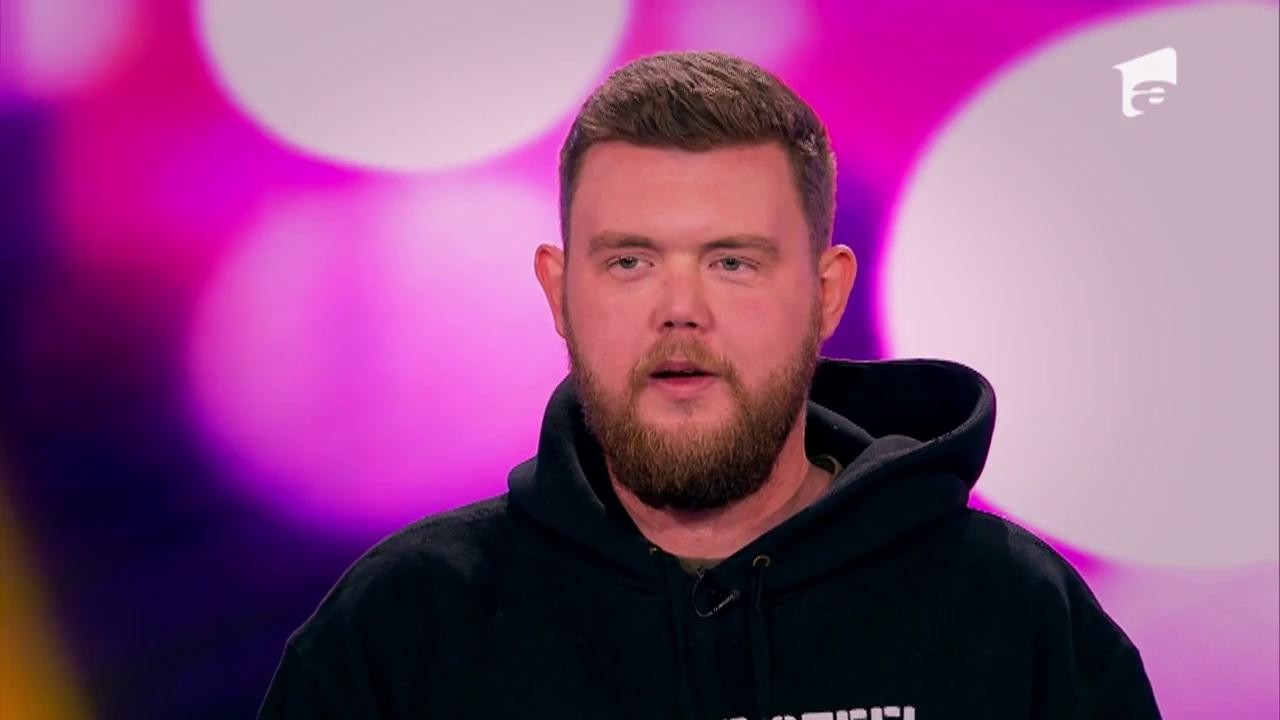 Ispas Bogdan &icirc;și ține numărul de stand up, &icirc;n stare euforică