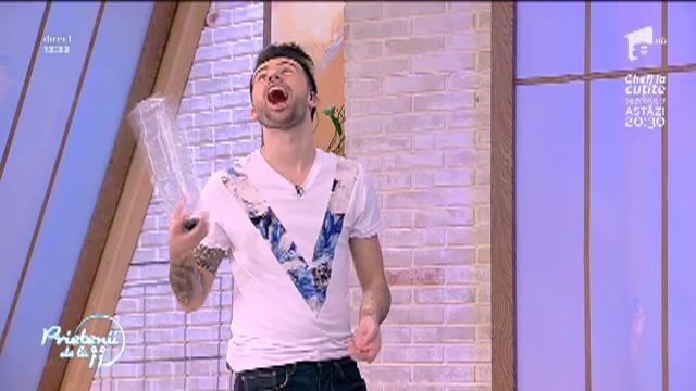 Ştefan Florescu, cel mai bun footbal freestyler din Rom&acirc;nia, jonglerii de senzaţie cu mingea! Diana şi Florin au &icirc;ncercat să-l imite!