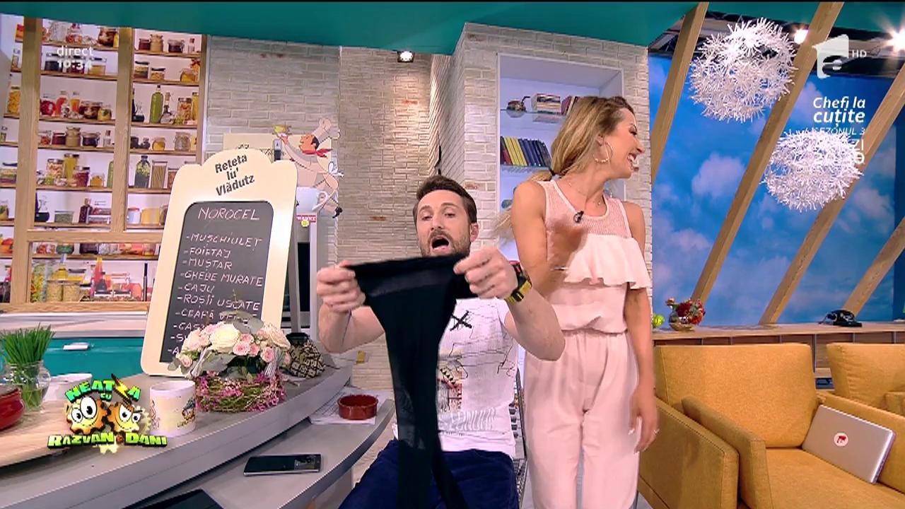 Dani Oțil și-a pus un dress pe cap!: &rdquo;Bună ziua. Am venit să-ți iau pensia!&rdquo;