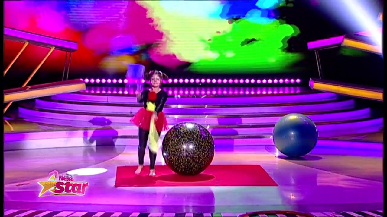 Bianca și al său număr spectaculos de echilibistrică pe minge a declanșat show-ul: Dorian Popa s-a dat în spectacol: ”S-ar putea să faci cucui!”