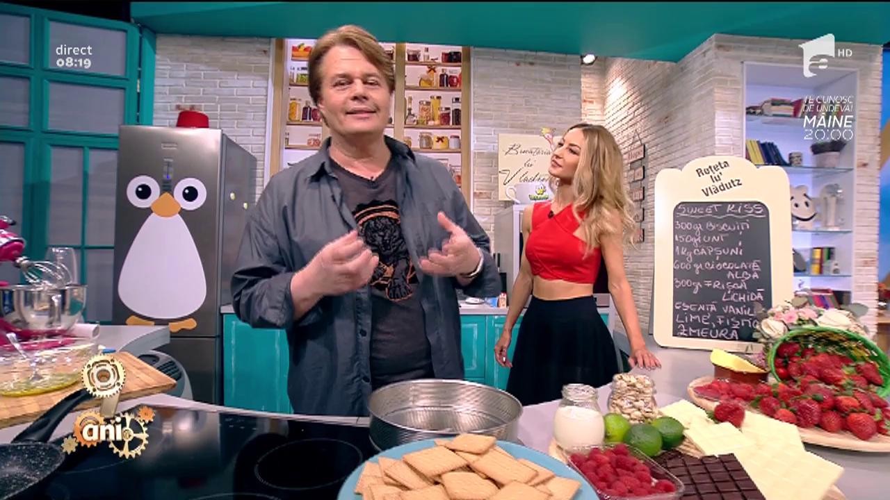 Desert de primăvară. &rdquo;Sweet kiss&rdquo; cu multe căpșuni