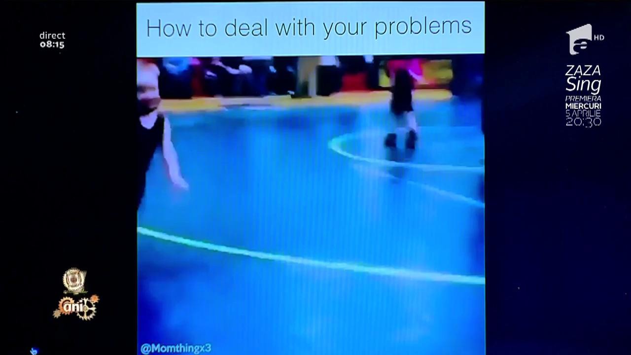 Smiley News: Două fetițe fac judo ca marii sportivi