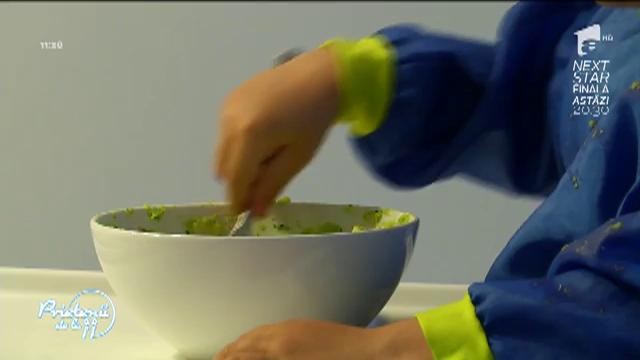 Totul despre autodiversificarea la bebeluși - modul prin care cei mici sunt lăsați să se hrănească singuri &icirc;ncă de la v&acirc;rsta de șase luni