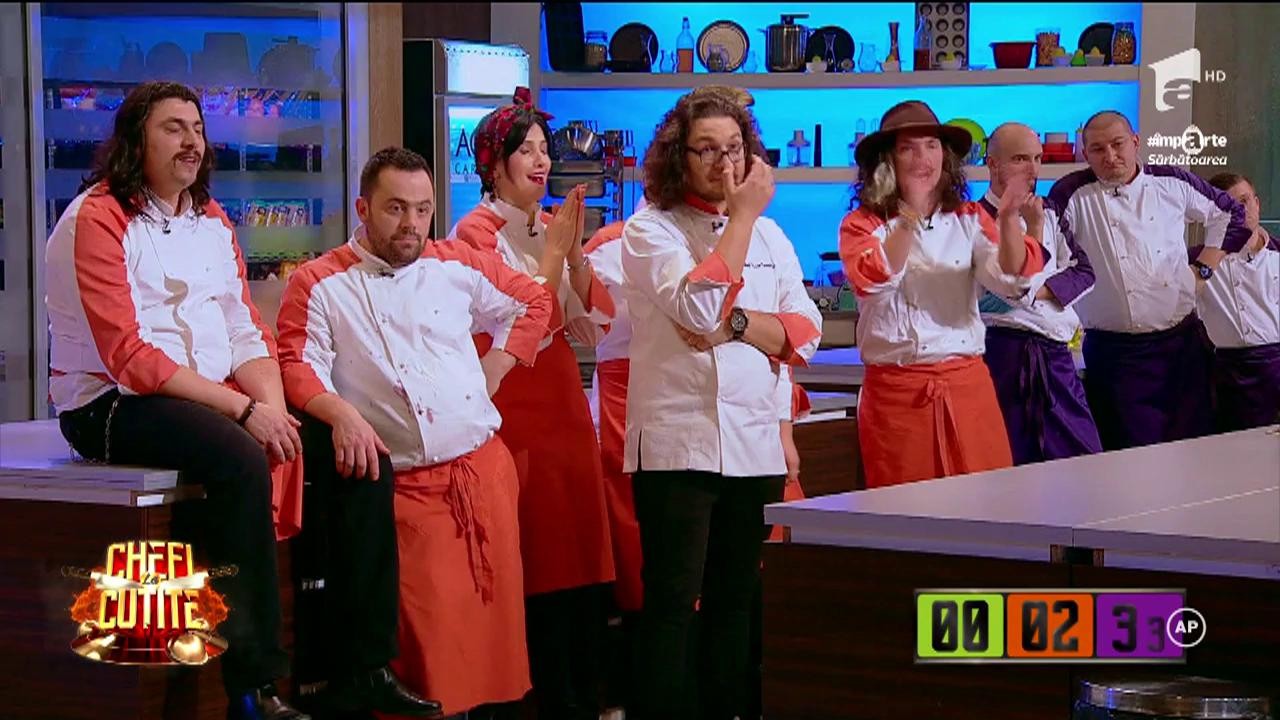 Chef Florin Dumitrescu, un norocos bisericos &icirc;n ochii lui chef Scărlătescu: &rdquo;De unde ai at&acirc;t noroc? Te speli cu anafură pe dinți?!&rdquo;