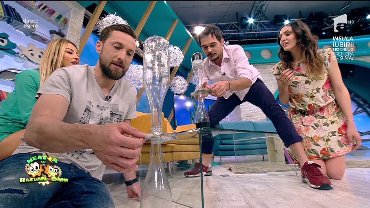 Răzvan si Dani, v&acirc;nătorii de mituri! Flavia Mihăşan sare &icirc;n ajutorul lui Dani Oţil: "Vrei să ţi-o trag eu?
