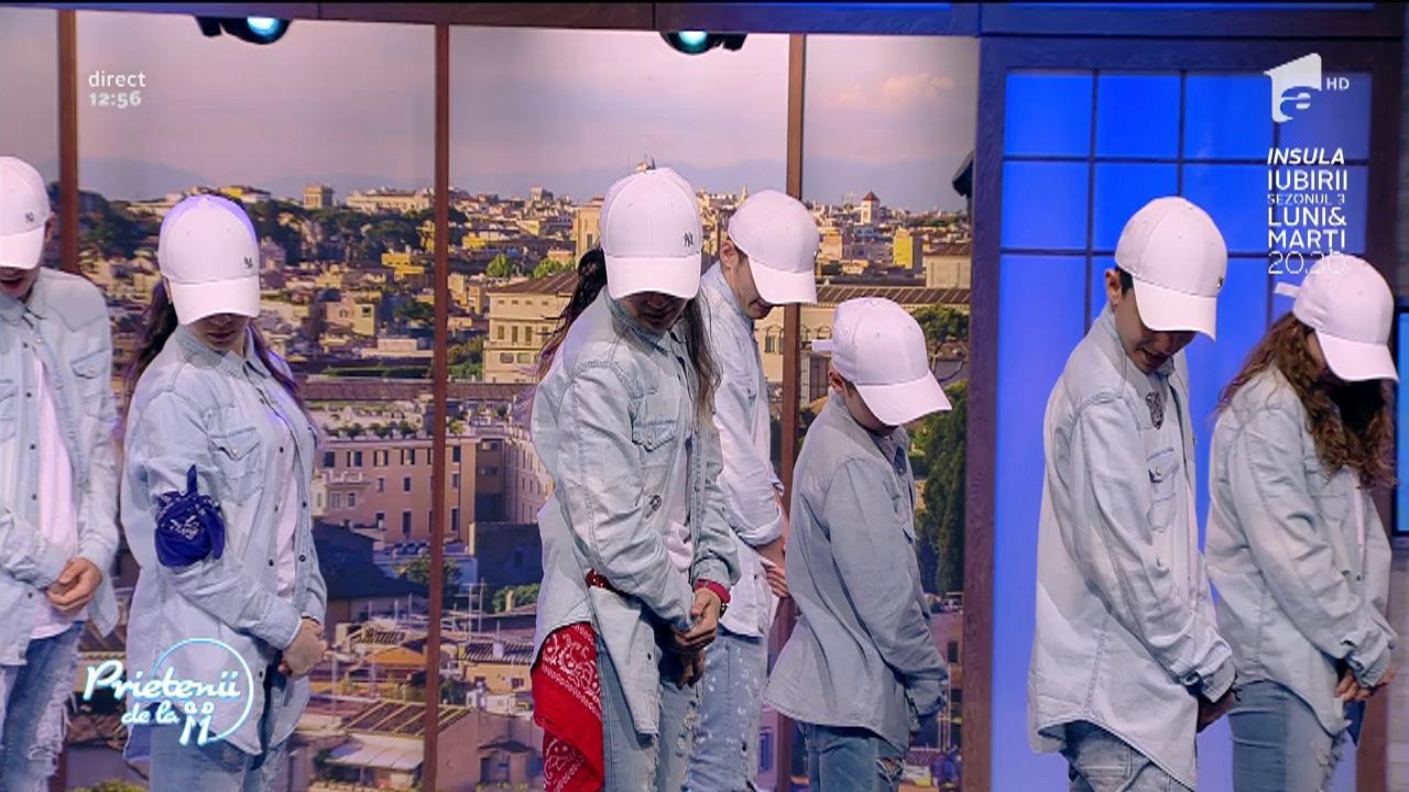 Copii de la 1st Class, dans energic &icirc;n platoul &rdquo;Prietenii de la 11&rdquo;