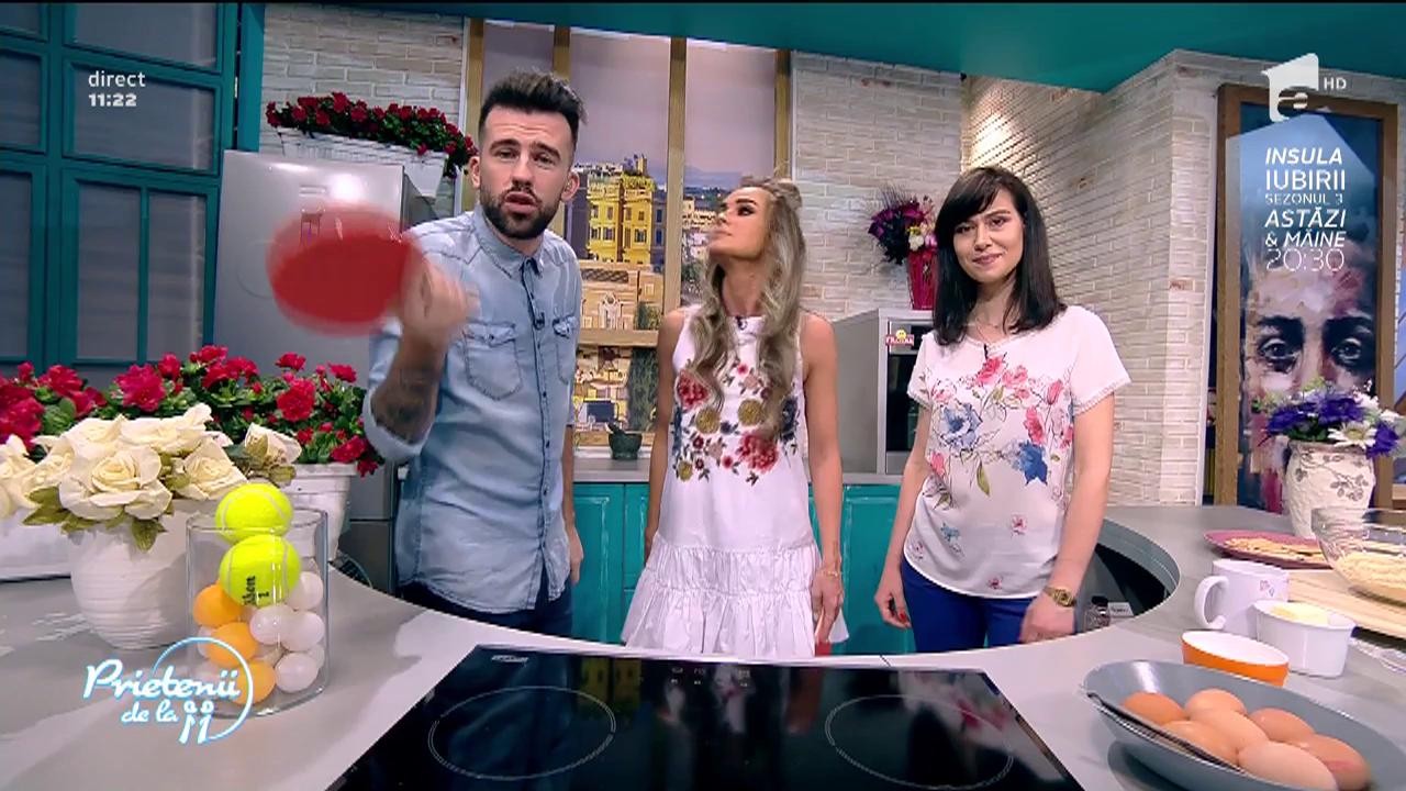 Andreea Moldovan găteşte o "Tartă cu cocos"