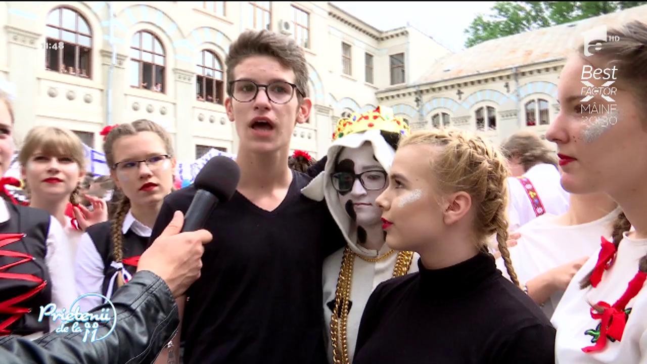 Elevii liceului Gheorghe Lazăr au organizat o paradă specială de 9 Mai - Ziua Europei