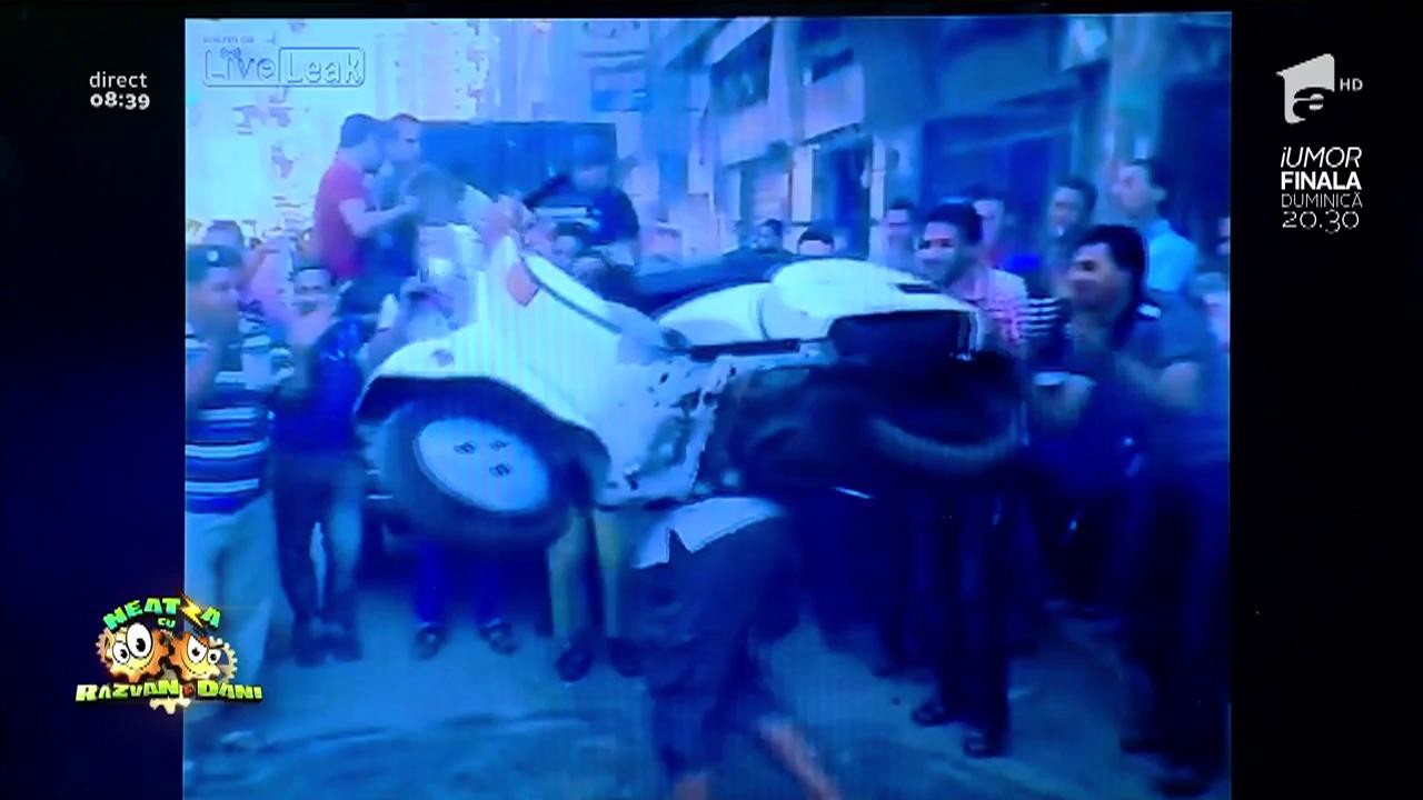 Smiley News: Zarvă mare! Dansul scuterului, &icirc;n India