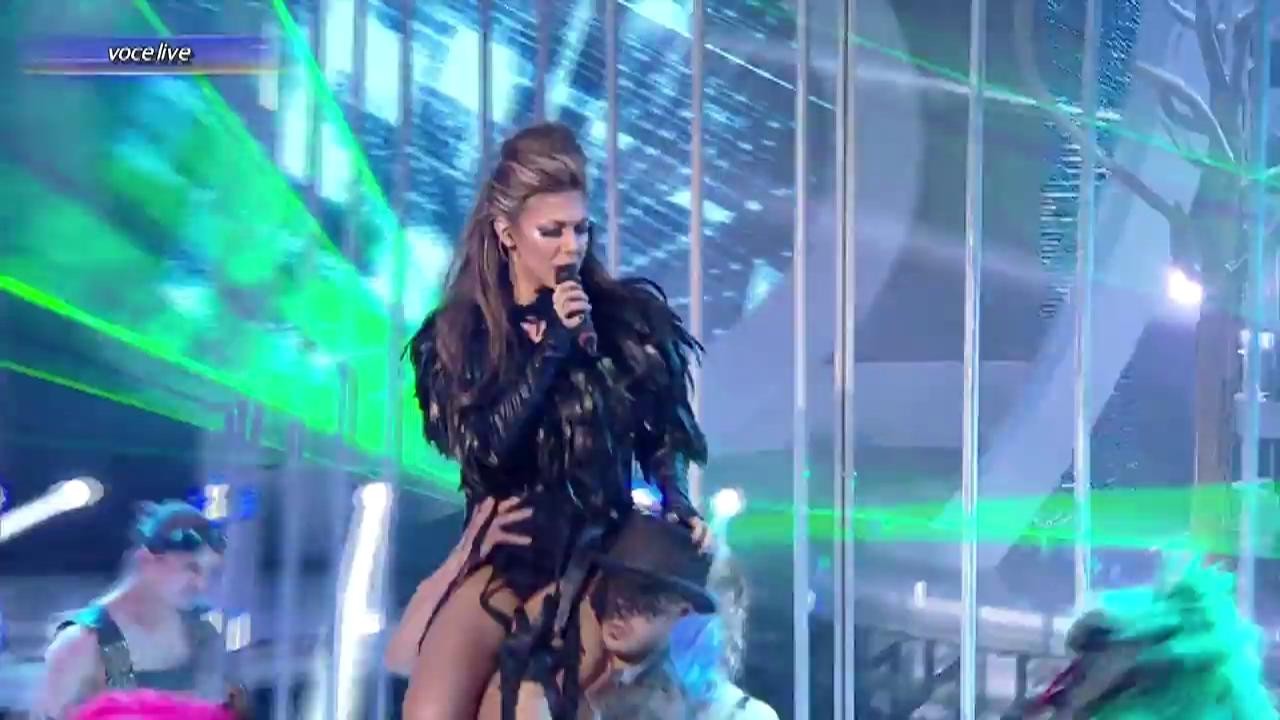 Sore, transformare cu multă energie şi mişcări de dans uimitoare! Rolul celebrei Miley Cyrus i s-a potrivit de minune: "M-ai impresionat, bravo! Un moment spectaculos"