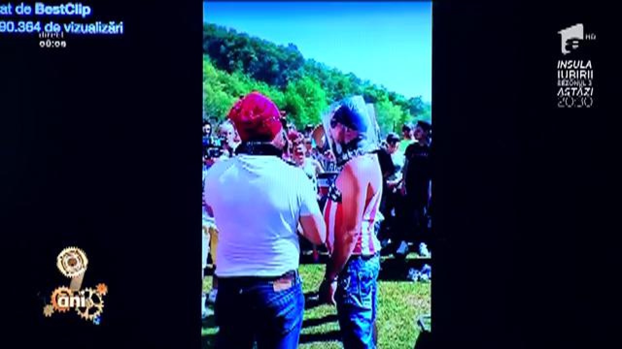 Smiley News: Nu &icirc;ncerca să faci la fel! Pericol de &icirc;nec la cel mai neobișnuit concurs de bere!