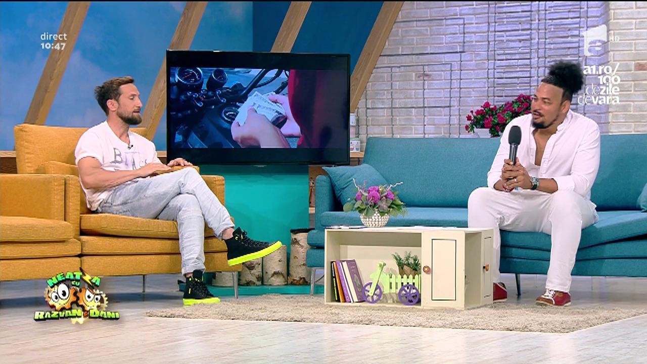 Pe numele său real, Hector Manuel Severino Hernandez, originar din Republica Dominicană, c&acirc;ntă de la v&acirc;rsta de 17 ani