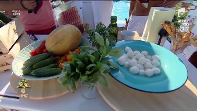 &rdquo;Caprese fructato&rdquo;, un preparat delicios şi uşor de gătit