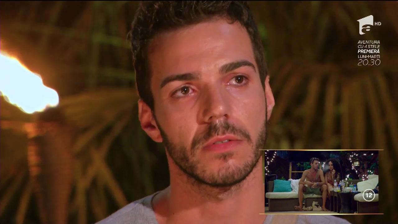 Dee Dee are ocazia să vadă tot ceea ce a făcut Robert pe insula iubirii