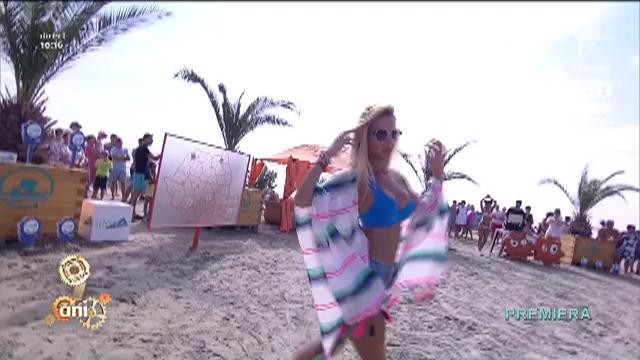 Premieră! Claudia Pavel - Far Away