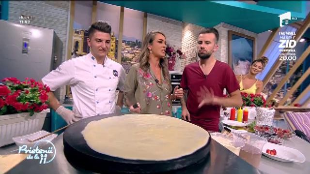 Chef Mihai Lazăr gătește "Tort de clătite și clătite americane"