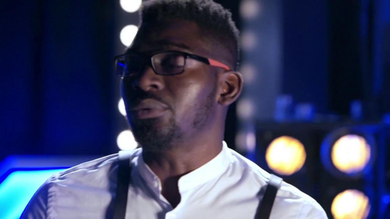 Prezentare. Un medic specialist radiolog nigerian, pe scena X Factor: ”Muzica este pasiunea mea. În ultimii șapte ani, am scris în fiecare zi”