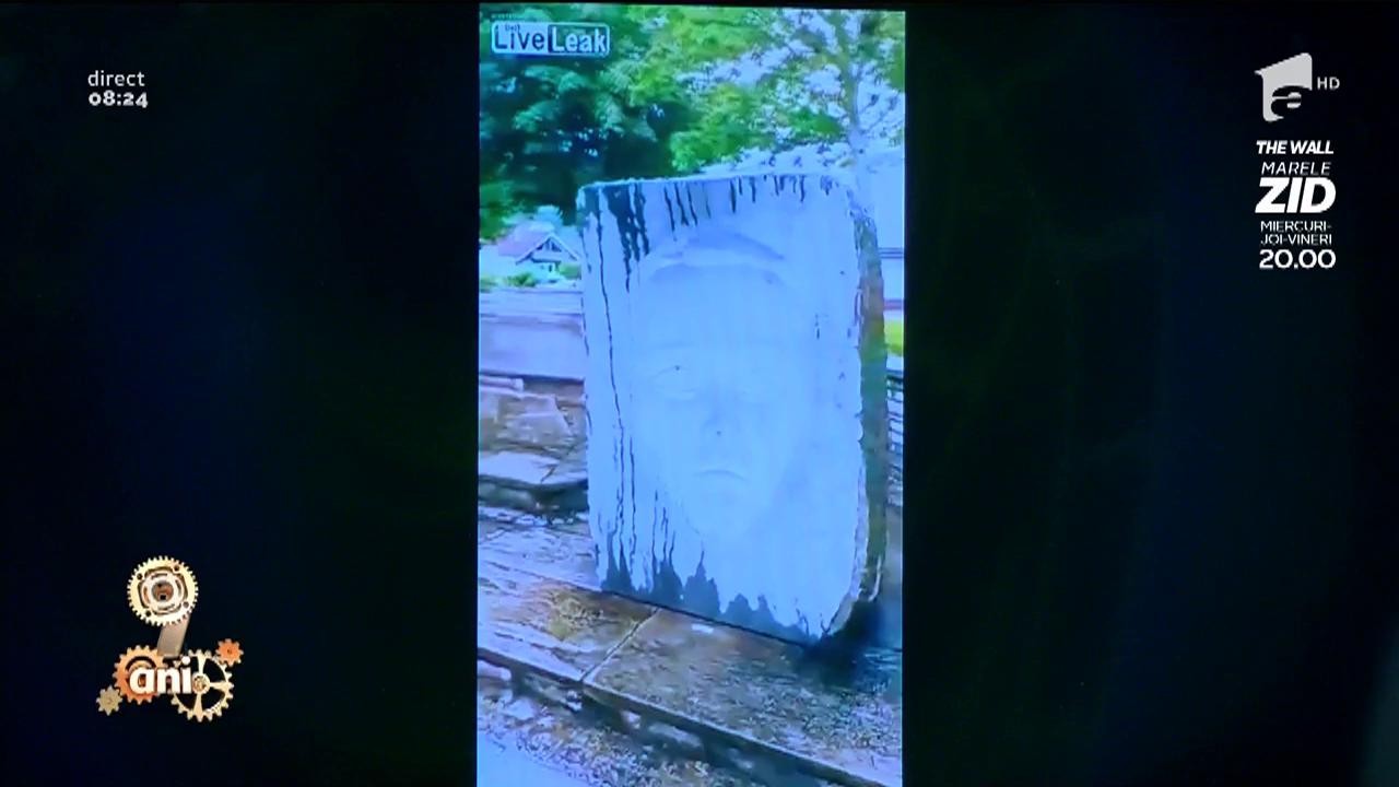 Smiley News: Sculptura care &icirc;ntoarce privirea după tine