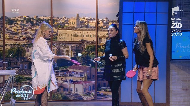 Greu de crezut, dar adevărat. Diana Munteanu și JO joacă ping pong cu baloane de săpun!