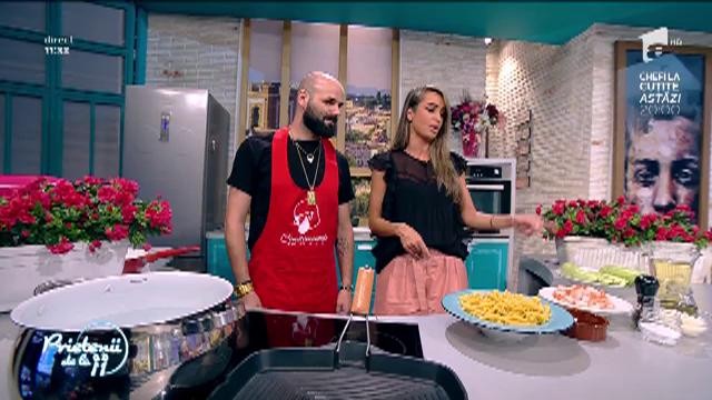 O rețetă delicioasă. Paste cu creveți și dovlecei