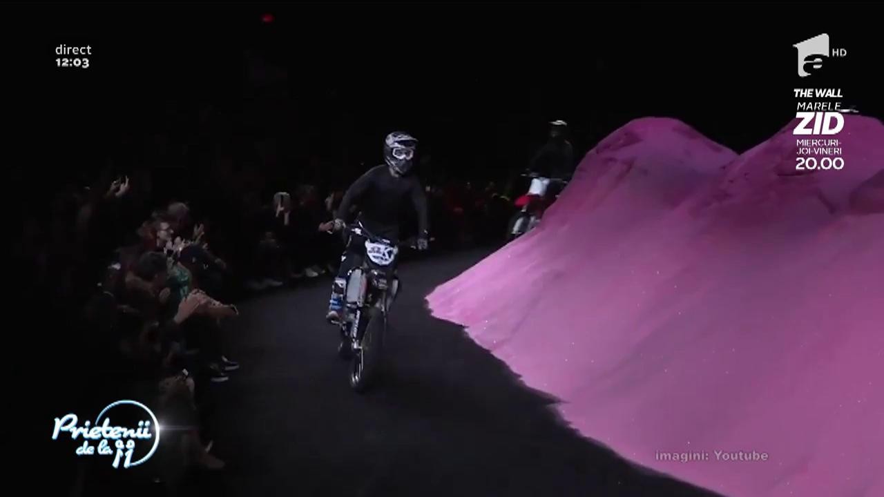 Săptăm&acirc;na Modei de la New York. Rihanna și-a lansat noua colecție de haine