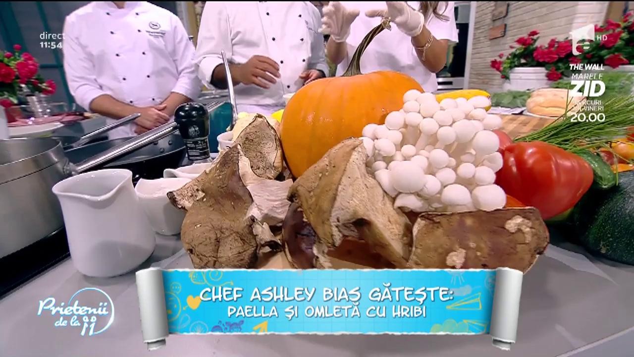 Chef Ashley Bias gătește &bdquo;Paella și omletă cu hribi&rdquo;