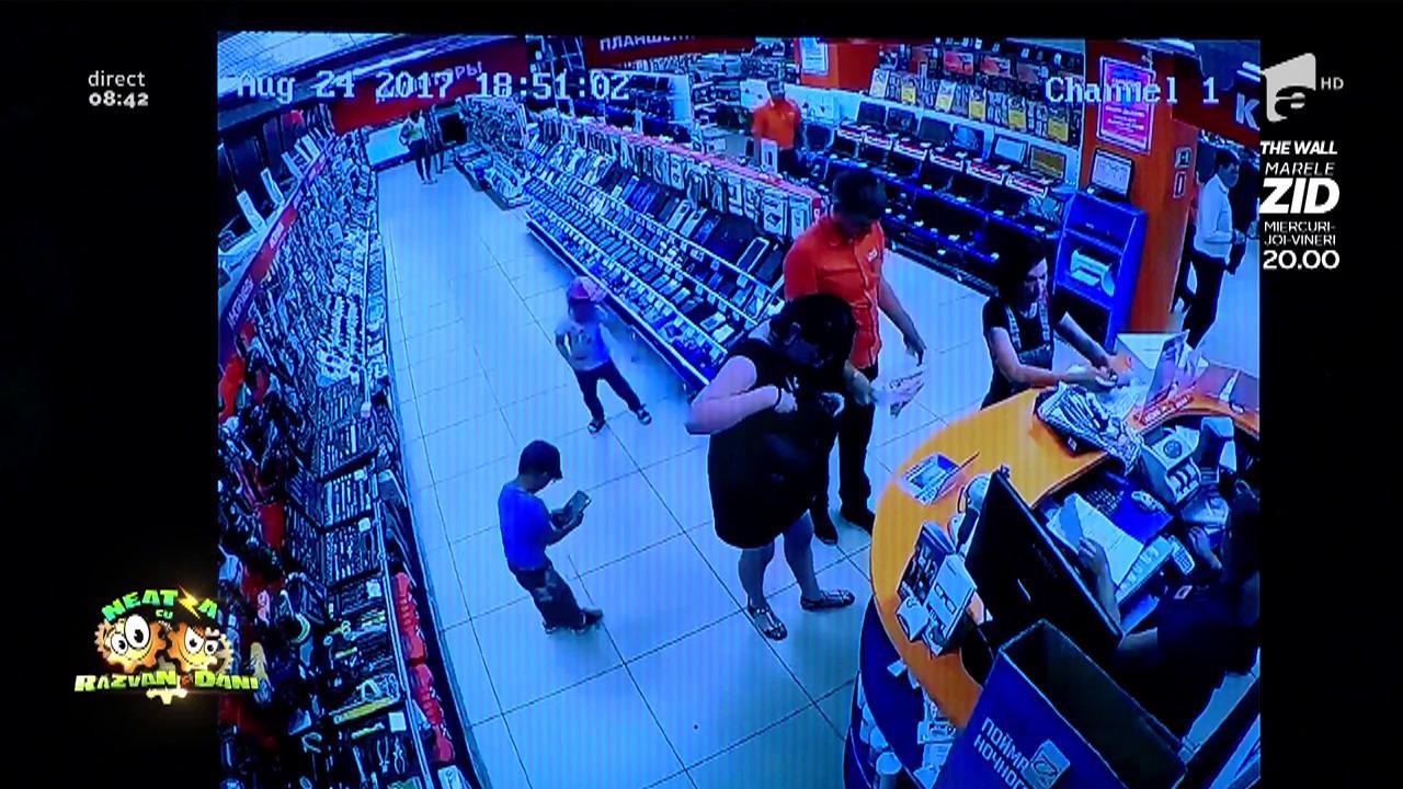 Smiley News! Cum să "&icirc;mprumuți" o tabletă dintr-un supermarket