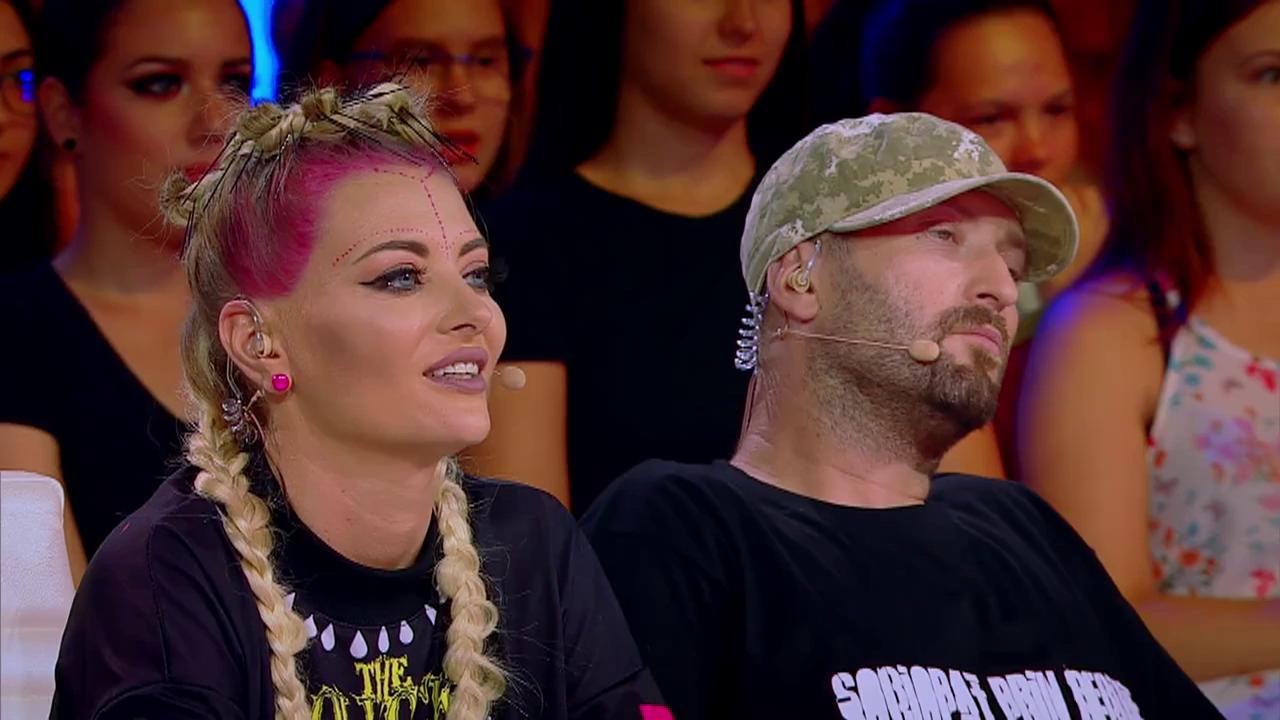 Radu Bucălae - Stand-up Comedy - femeile fac multă risipă