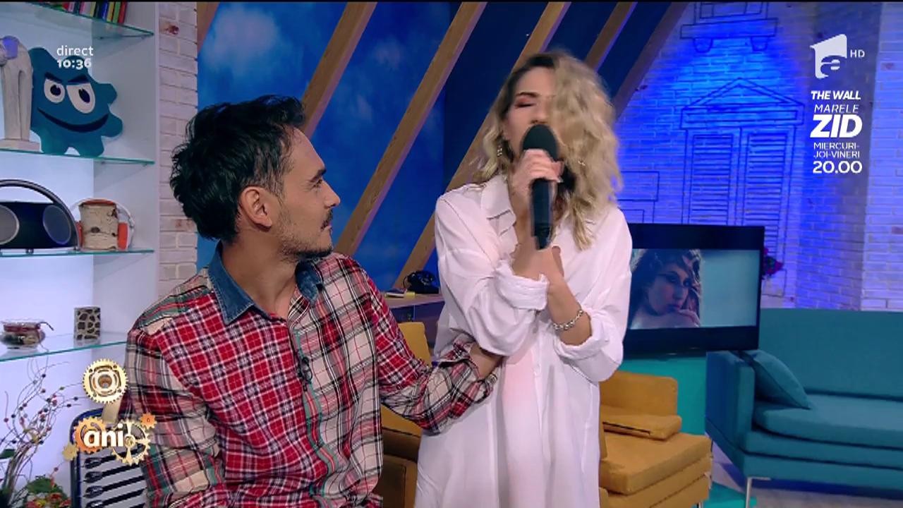 Lidia Buble, dedicație pentru Răzvan: &rdquo;Da&rsquo; poți lăsa la mine o cămașă - C&acirc;nd te &icirc;ntorci să știi că ești acasă - Să am ce lua &icirc;n grabă dimineața - Eu te-aș purta pe mine și o viață!&rdquo;