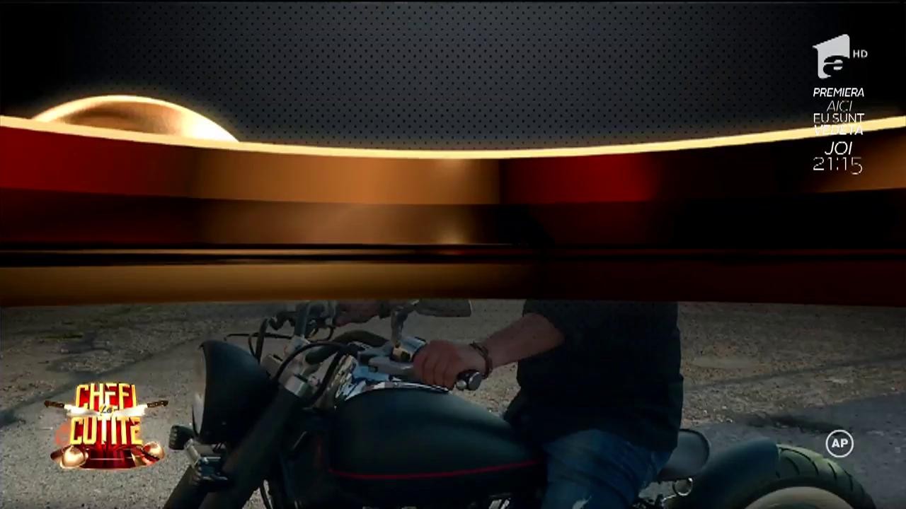 Dumitrescu și Scărlătescu, &icirc;l sorb din priviri... Chef Sorin Bontea este un dur, pe motocicletă!
