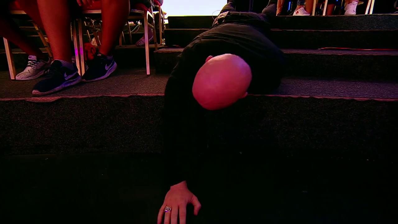 Bendeac s-a t&acirc;r&acirc;it pe scări ca un șarpe! Avea toate motivele să facă așa!