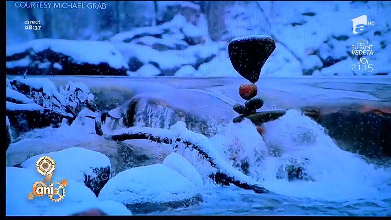 Smiley News! "Balansarea Pietrelor", aranjamentul pietrelor una deasupra alteia, &icirc;n diverse combinaţii