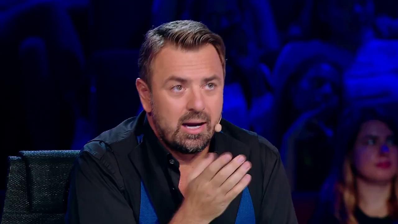 ”Am look, fac sală, arăt bine. Am mai făcut acasă câteva abdomene, să fie ok". Paul Milea a venit să se lanseze la X Factor