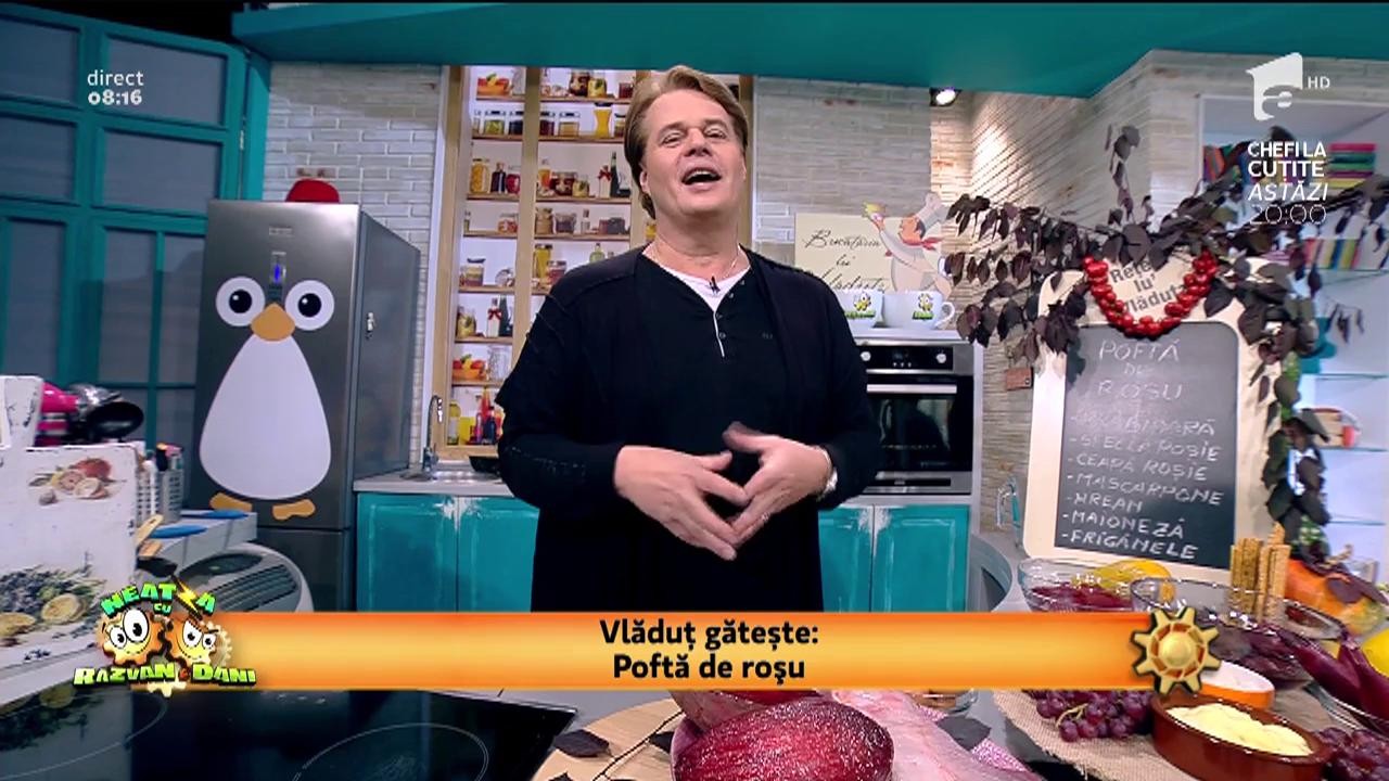 Răsfăţul zilei! Vlăduţ găteşte "Poftă de roşu"
