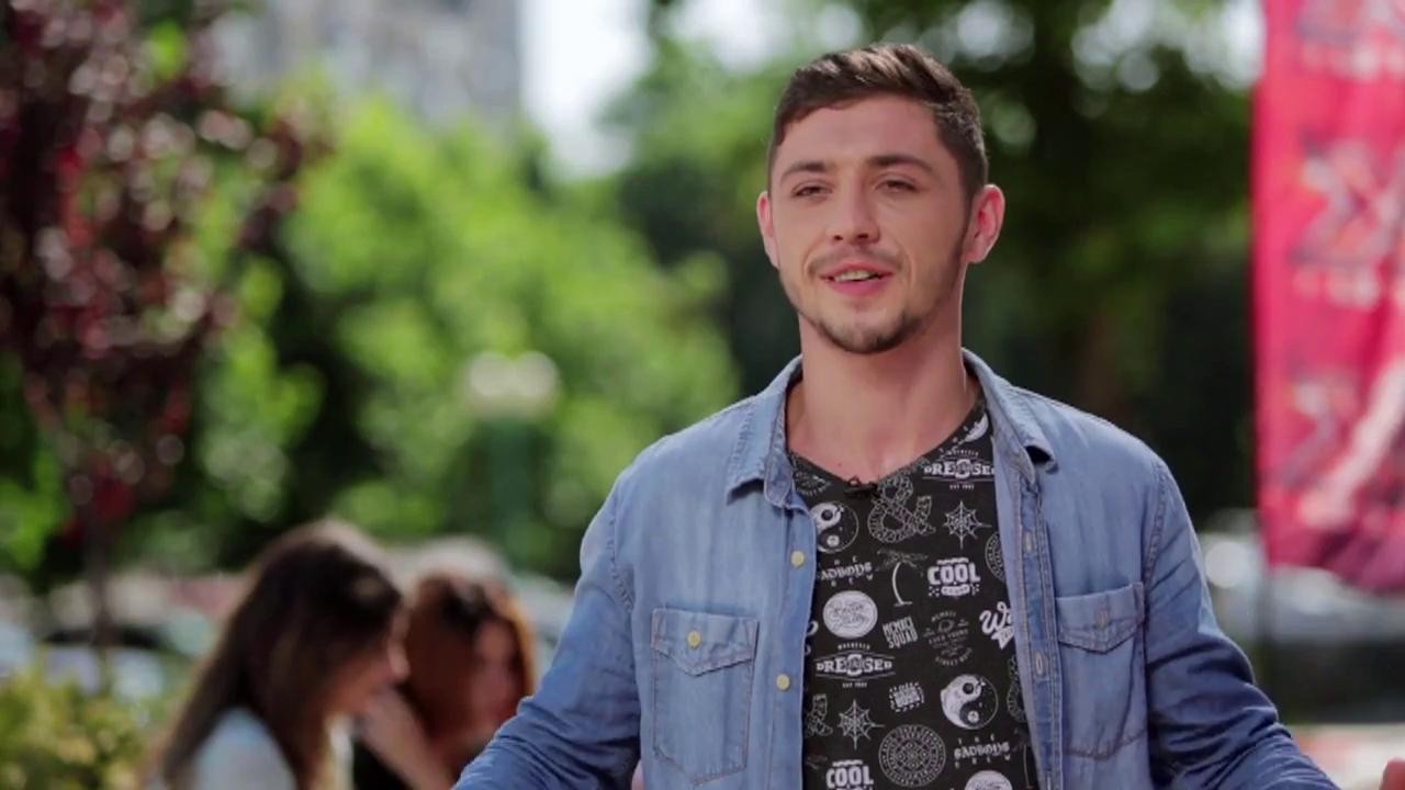 Răzvan Alexa a venit pentru a treia oară pe scena de la X Factor!