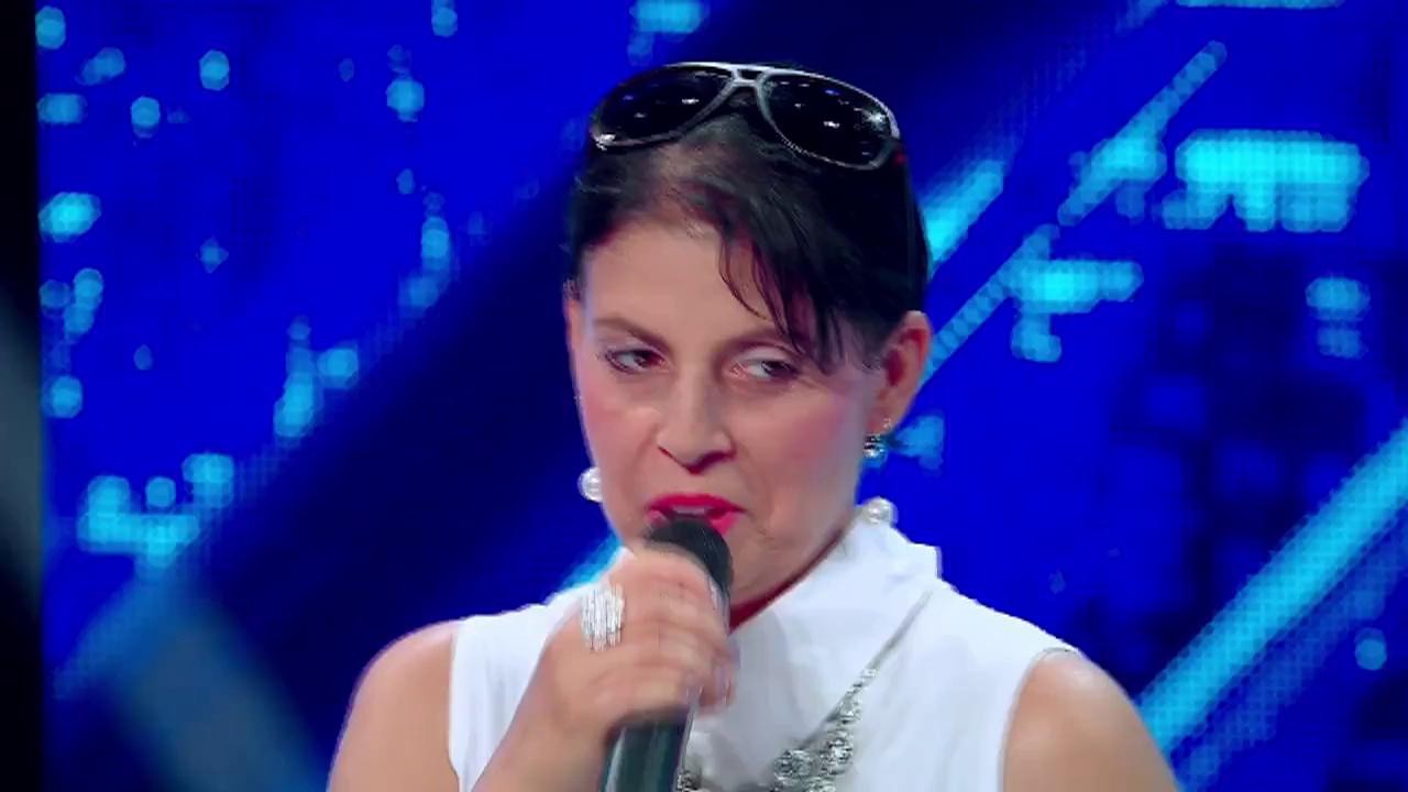 Nostalgia anilor '90 e cu noi! Liliana Avram, fosta membră a trupei PULS, a venit X Factor. Delia