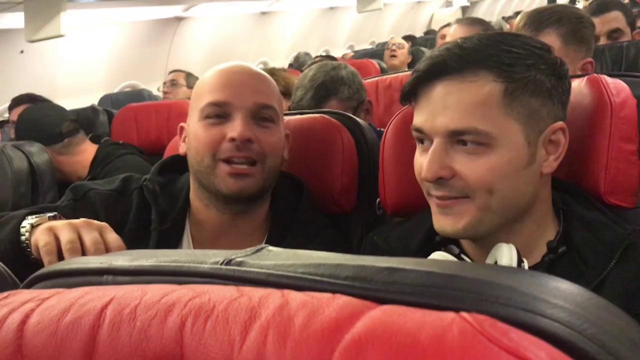 Liviu Vârciu – îngrozit de zborul cu avionul! Zborul din  București până în Hanoi a durat în jur de 10-11 ore