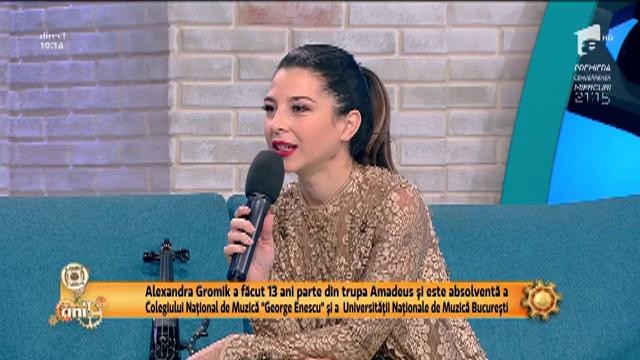 Alexandra Violin: "Am mers cu vioara la colindat"