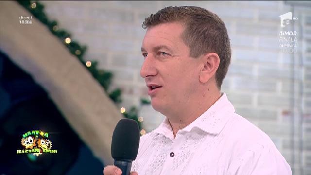 Petrică Mureșan c&acirc;ntă melodia "Praznic luminos"
