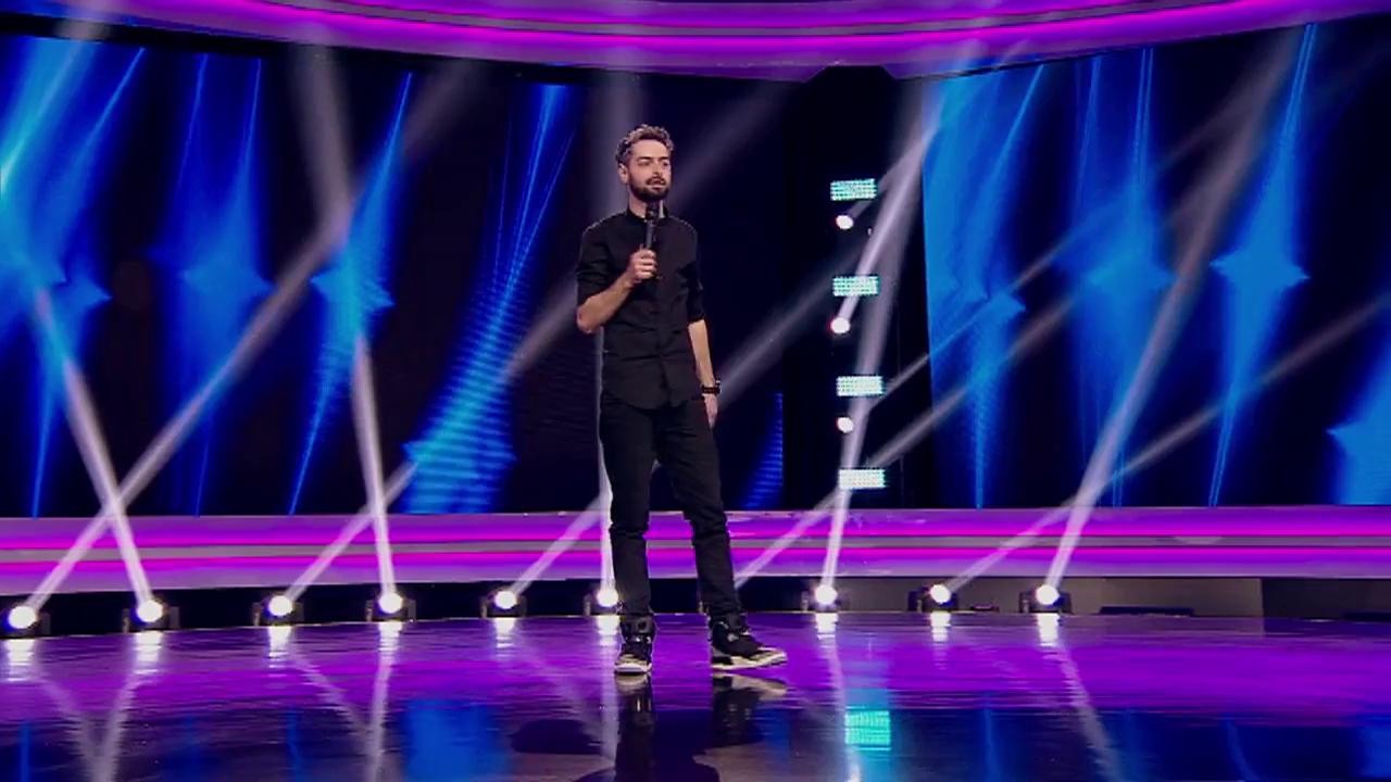 Radu Bucălae &icirc;și dorește să doarmă mult, nu poate: &rdquo;Eu cred că femeile se trezesc &icirc;naintea noastră pentru că noaptea le crește barbă și trebuie să se bărbierească...&rdquo;