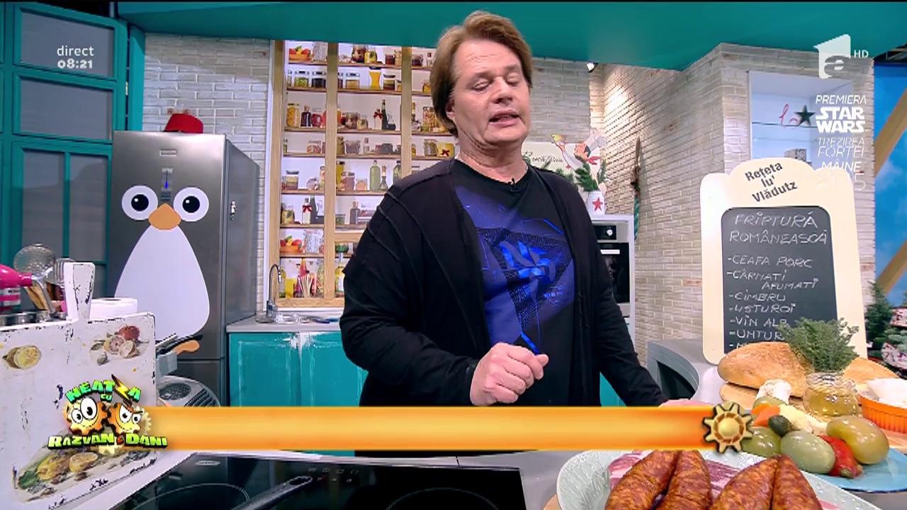 Răsfăţul zilei! Vlăduţ găteşte o friptură rom&acirc;nească