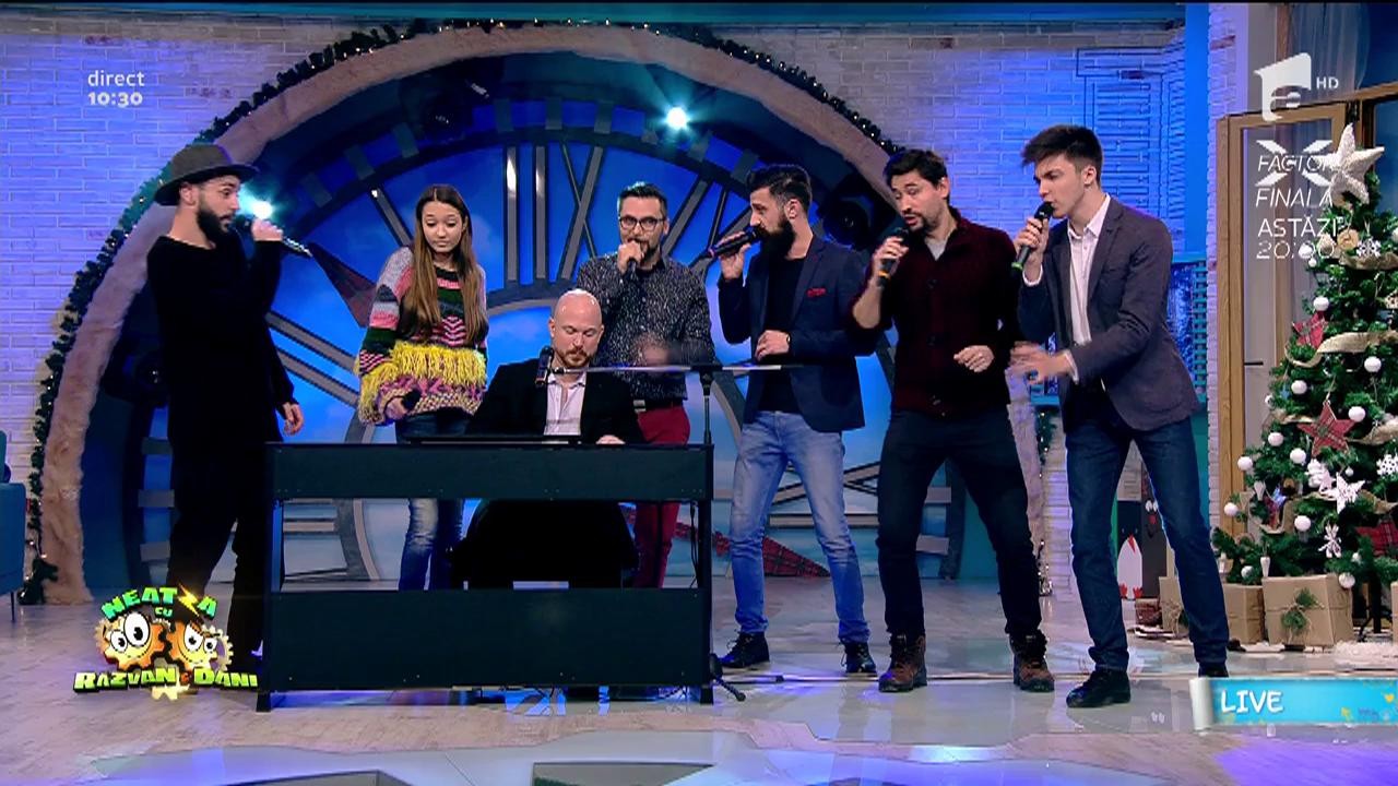 Finaliștii X Factor - Santa Claus is coming to town