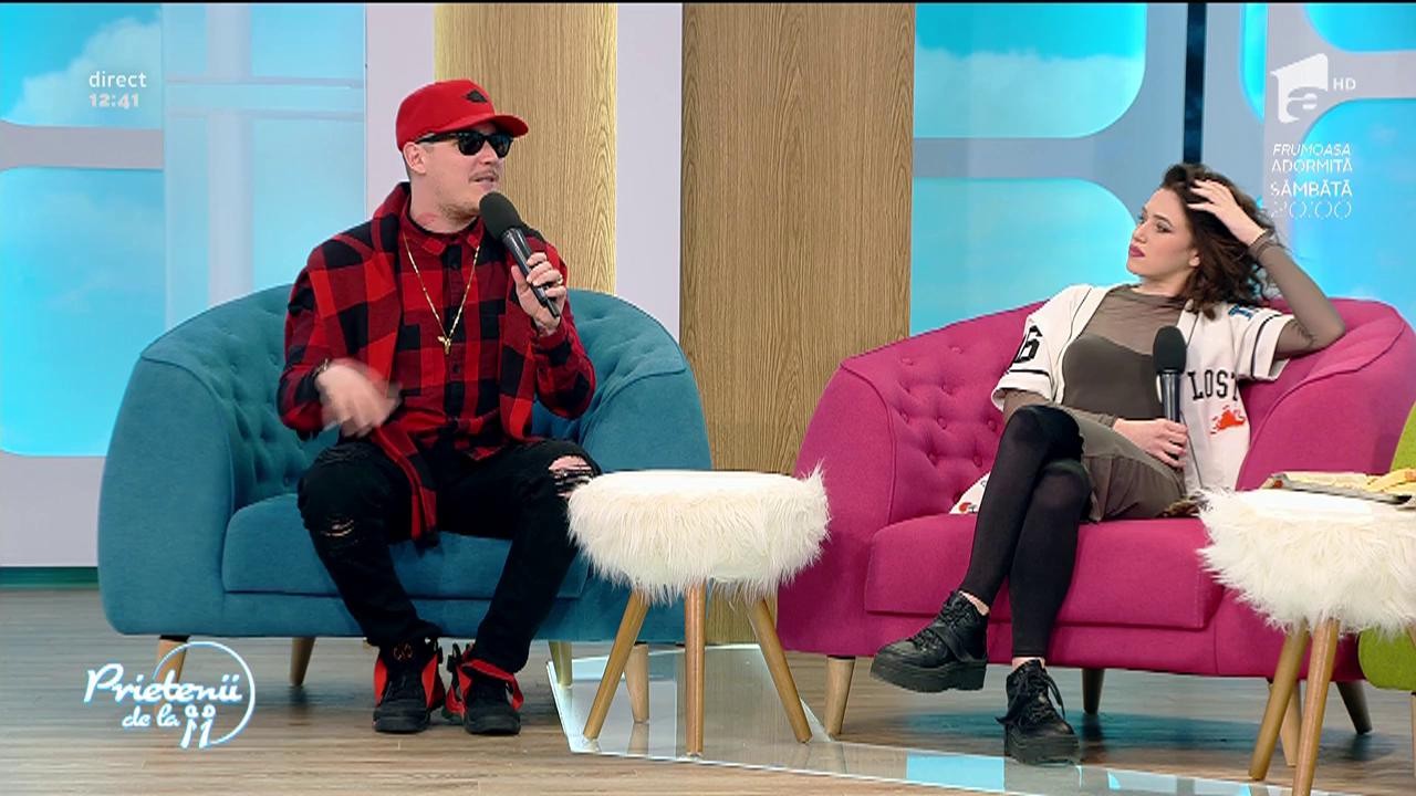 What's UP dezvăluie secretul tatuajului &icirc;n formă de buze de pe g&acirc;t