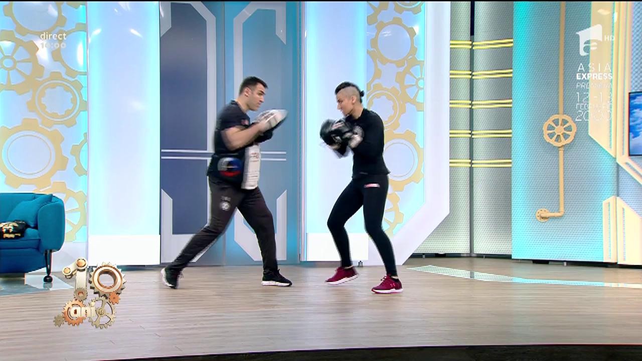 Demonstrație de K1, cu Cristiana &bdquo;Mongol&rdquo; Stancu