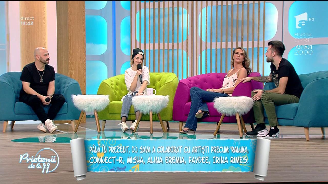 Piesa "Coco Bongo" a fost difuzată pe postul de radio spaniol Maxima FM, chiar &icirc;n prima zi de lansare